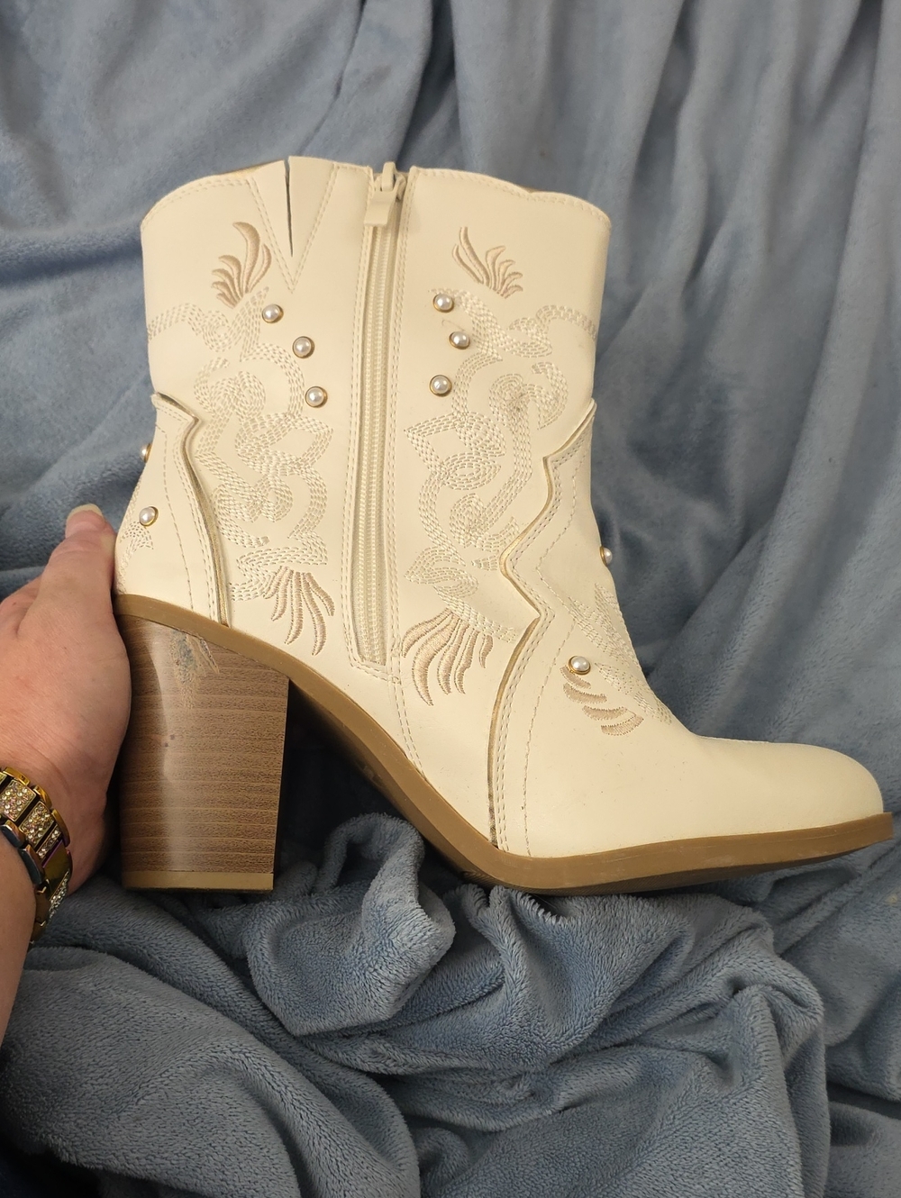 Women's Cream Western Embroidered Block Heel Ankle Boots